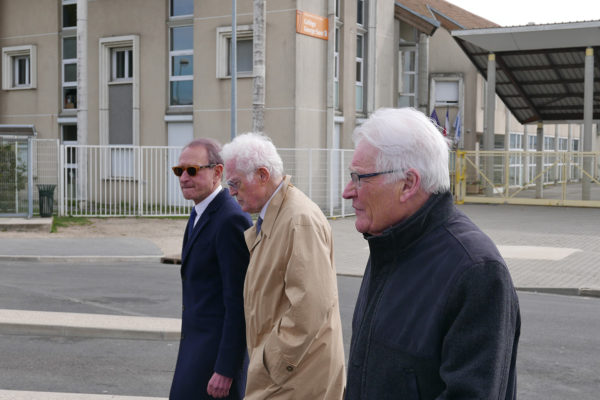 Bertrand Delanoë, Lionel Jospin et Robert Le Foll en route pour la salle Signoret-Montand